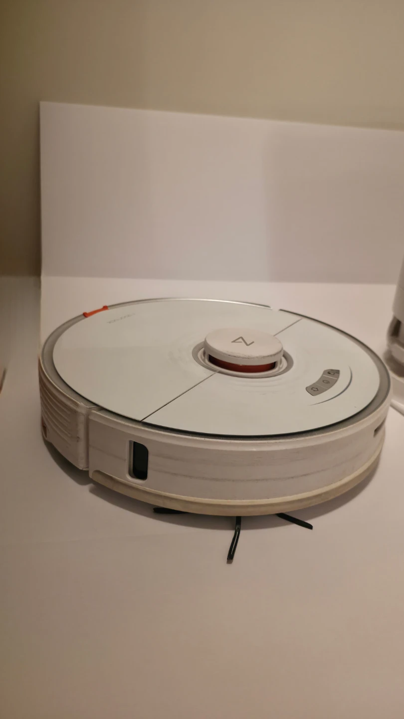 Roborock S7 Plus Robot Vacuum and Docking Station