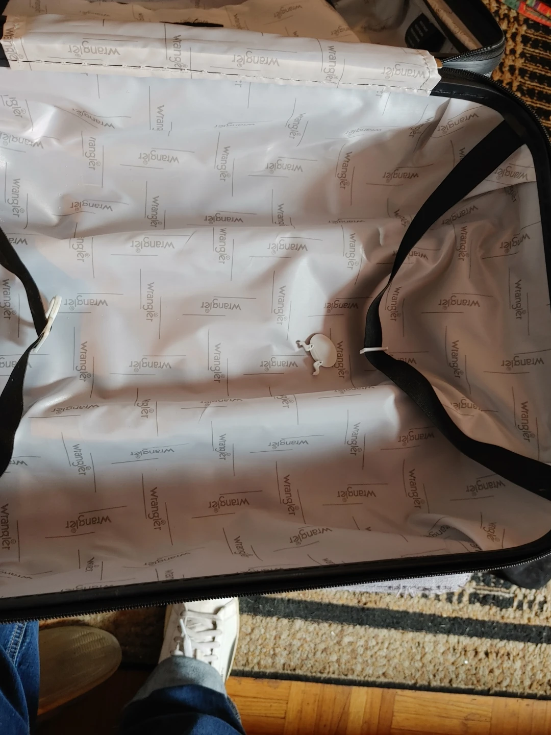 Wrangler Hardside Carry-On Luggage - photo 4