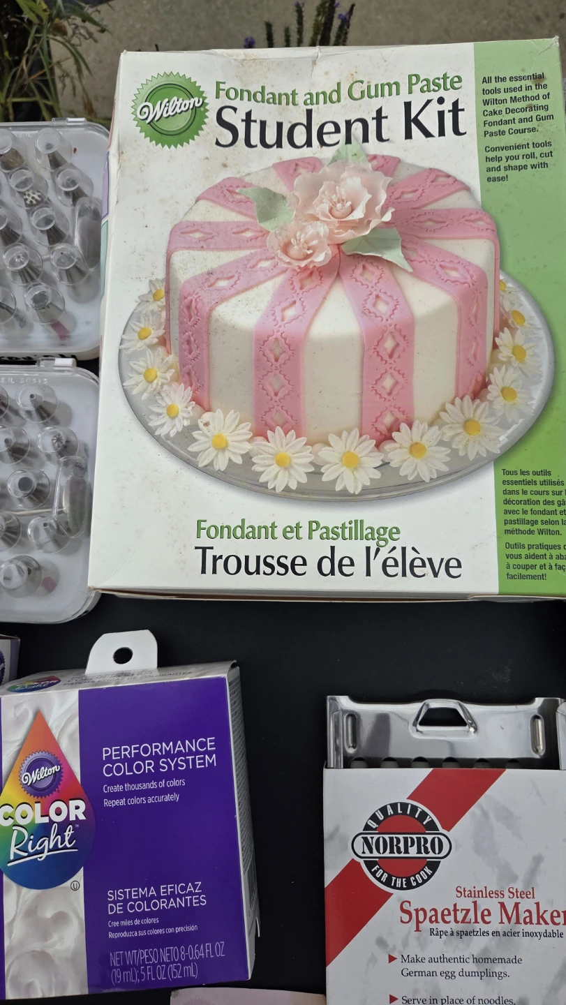 Wilton Cake Decorating Tools & Pans - photo 2