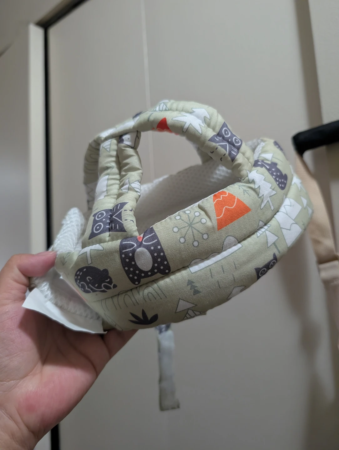 Baby Safety Harness Vest & Head Protection Hat - photo 4