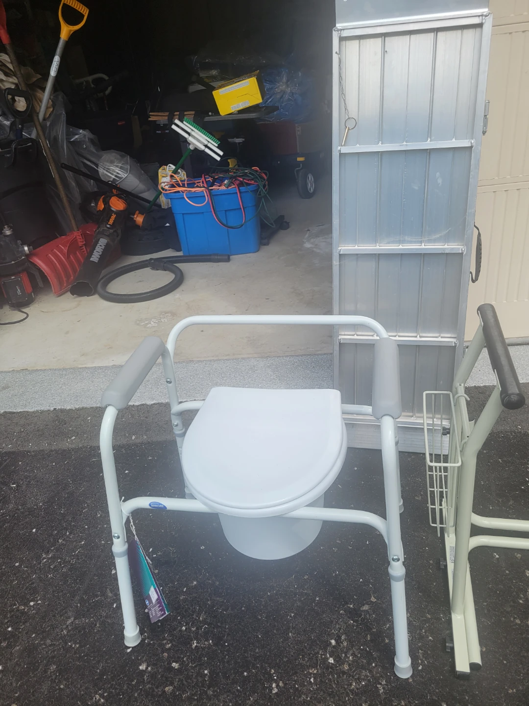 Medical Shower Chairs and Toilet Aid Walker - photo 5
