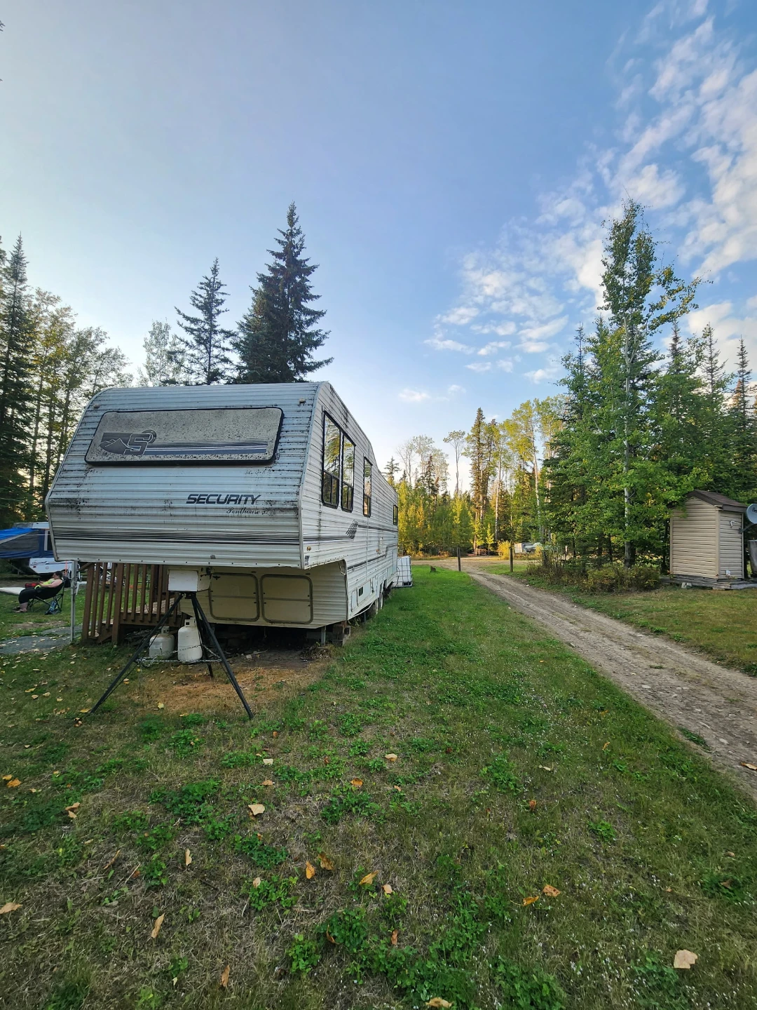 1989 Security penthouse 5th wheel Camper 32ft - photo 2