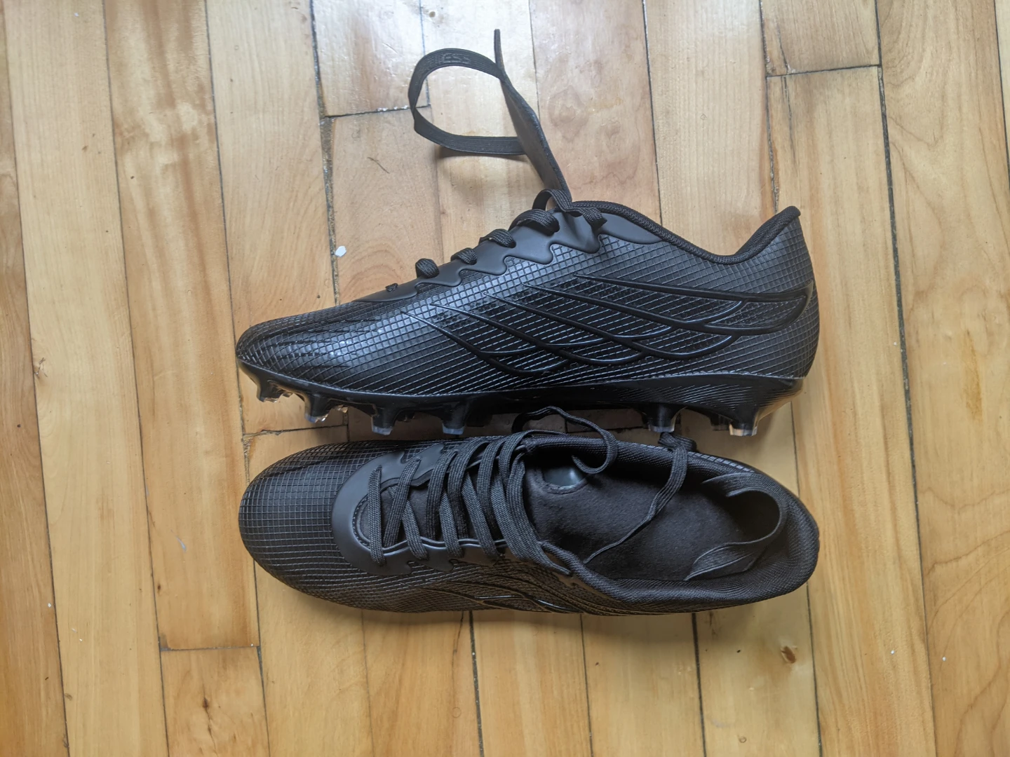 Soccer cleats , souiller de soccer, godasses - photo 2