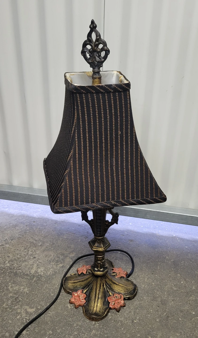 Vintage Ornate Table Lamp with Striped Shade - photo 4