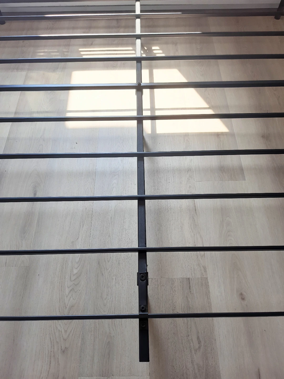 King Size Metal Bed Frame - photo 5