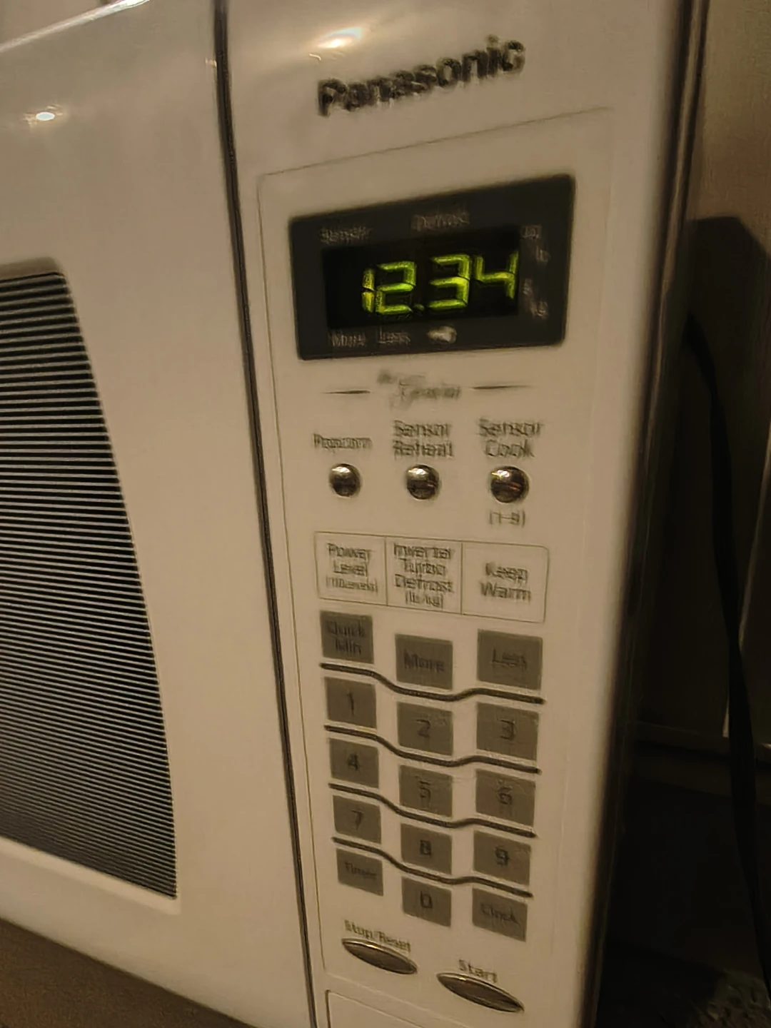 Panasonic Genius Full Size Microwave - photo 3