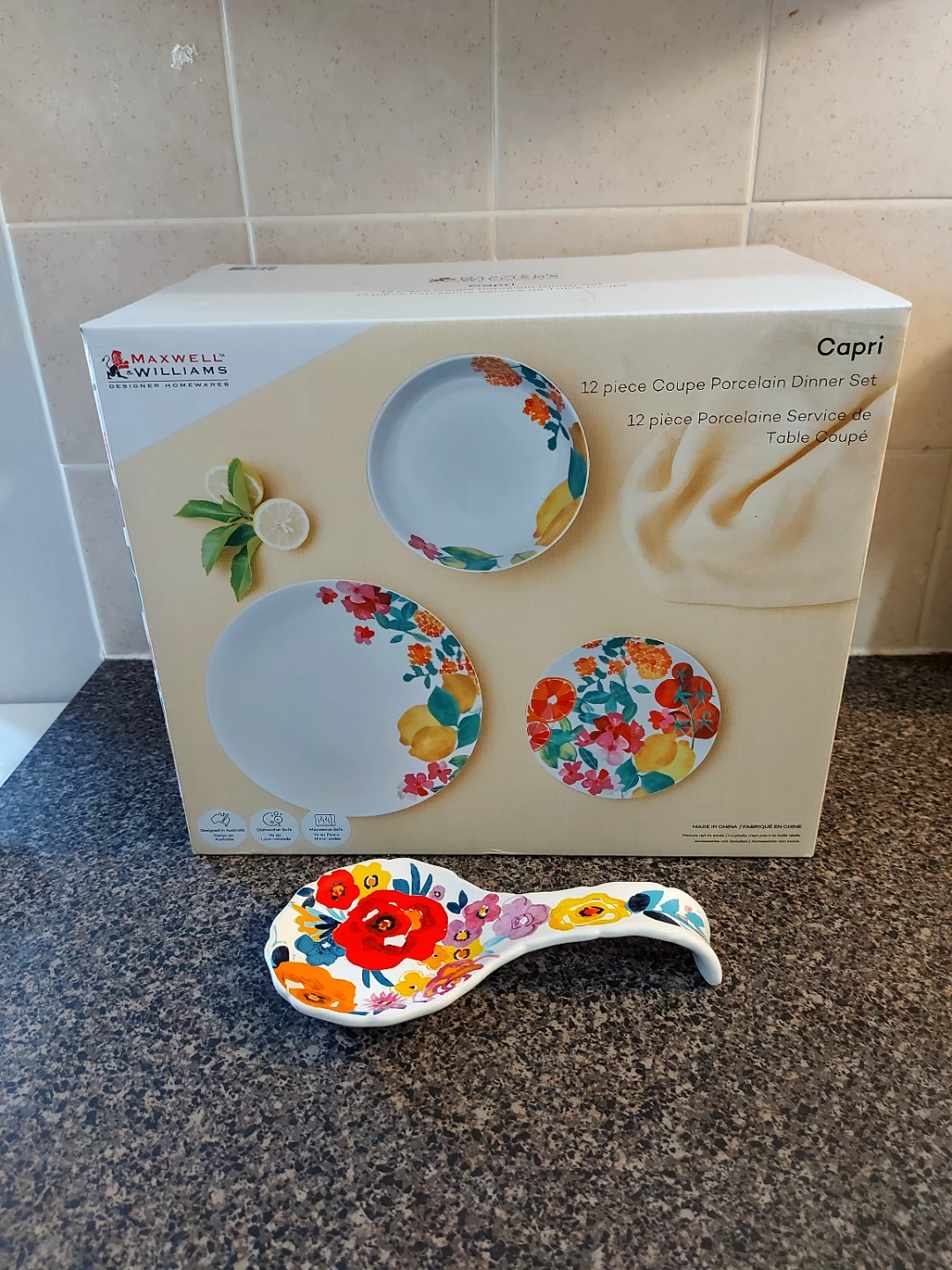 Maxwell Williams Capri 12 Piece  Dinner set &  spoon rest