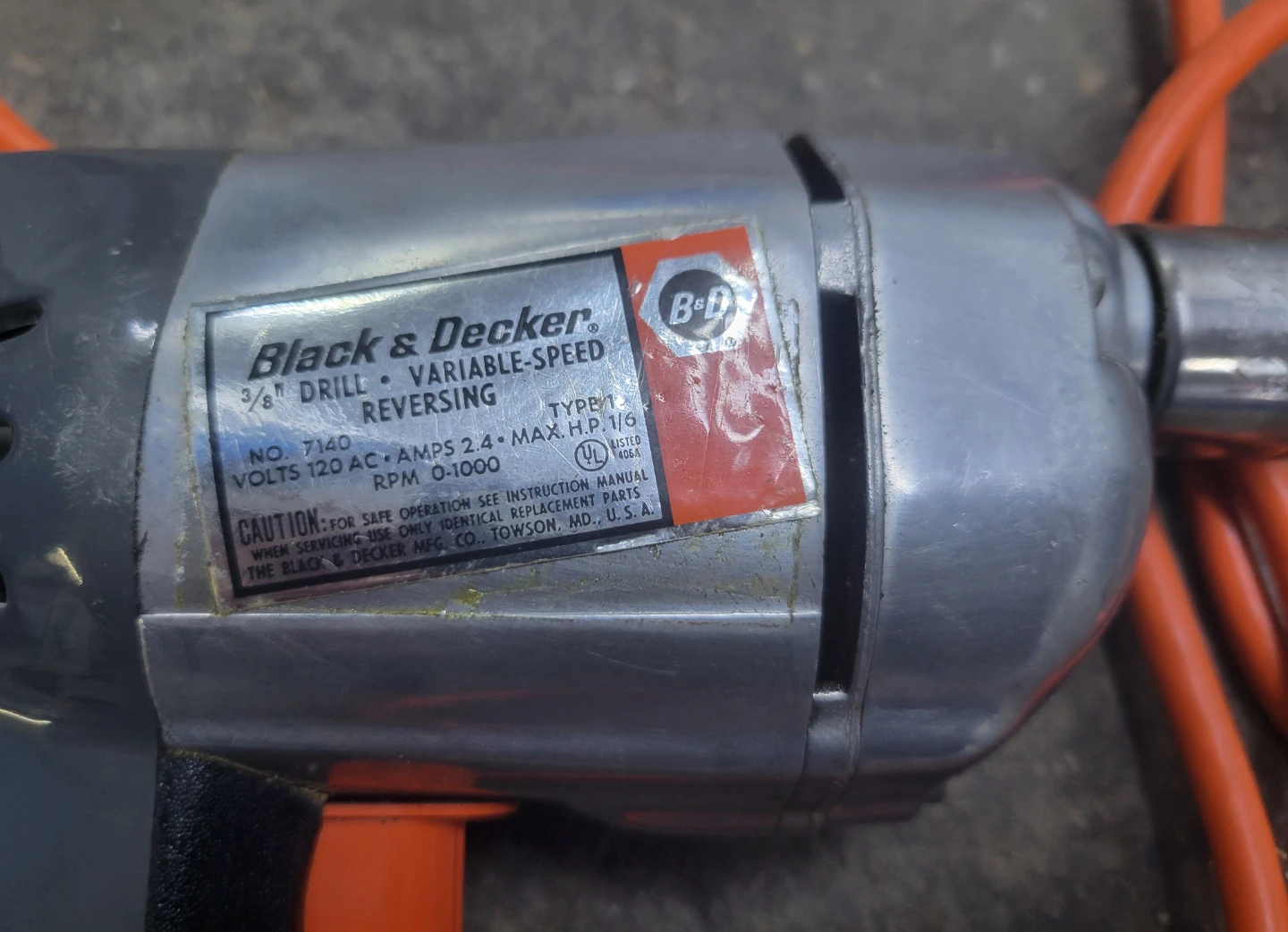 Black & Decker 3/8" Variable Speed Reversing Drill - photo 3