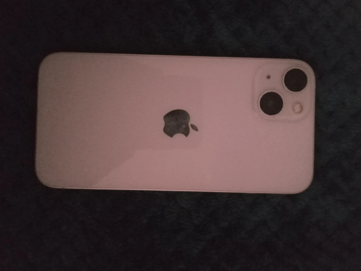 Apple iPhone 13