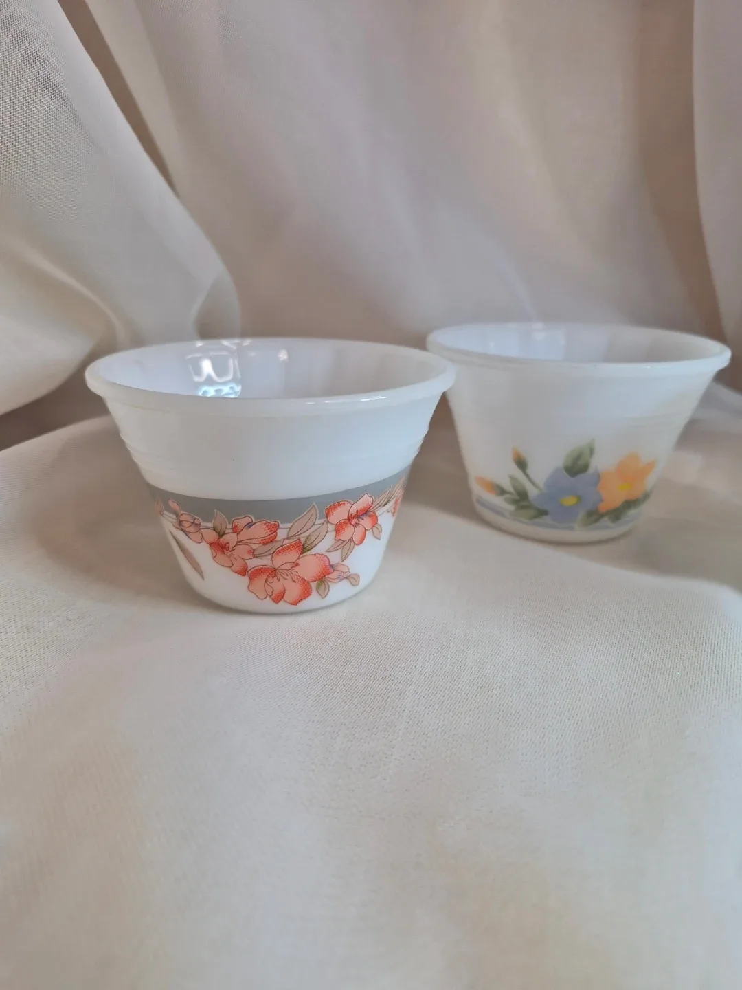 Lot of 3 Indopal Floral Milk Glass Custard Bowls - photo 3