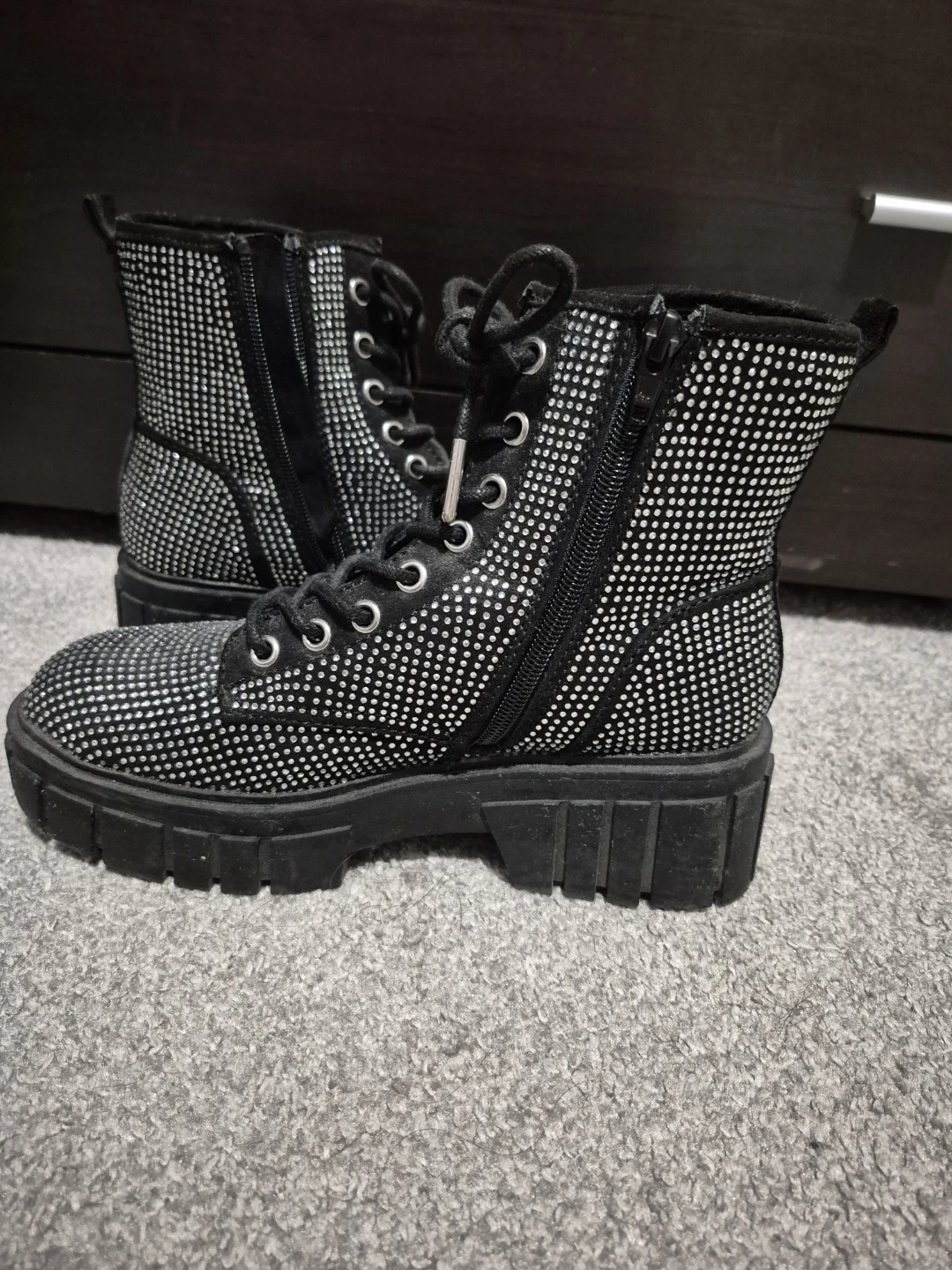 Madden NYC Bedazzled Boots size 7 - photo 2