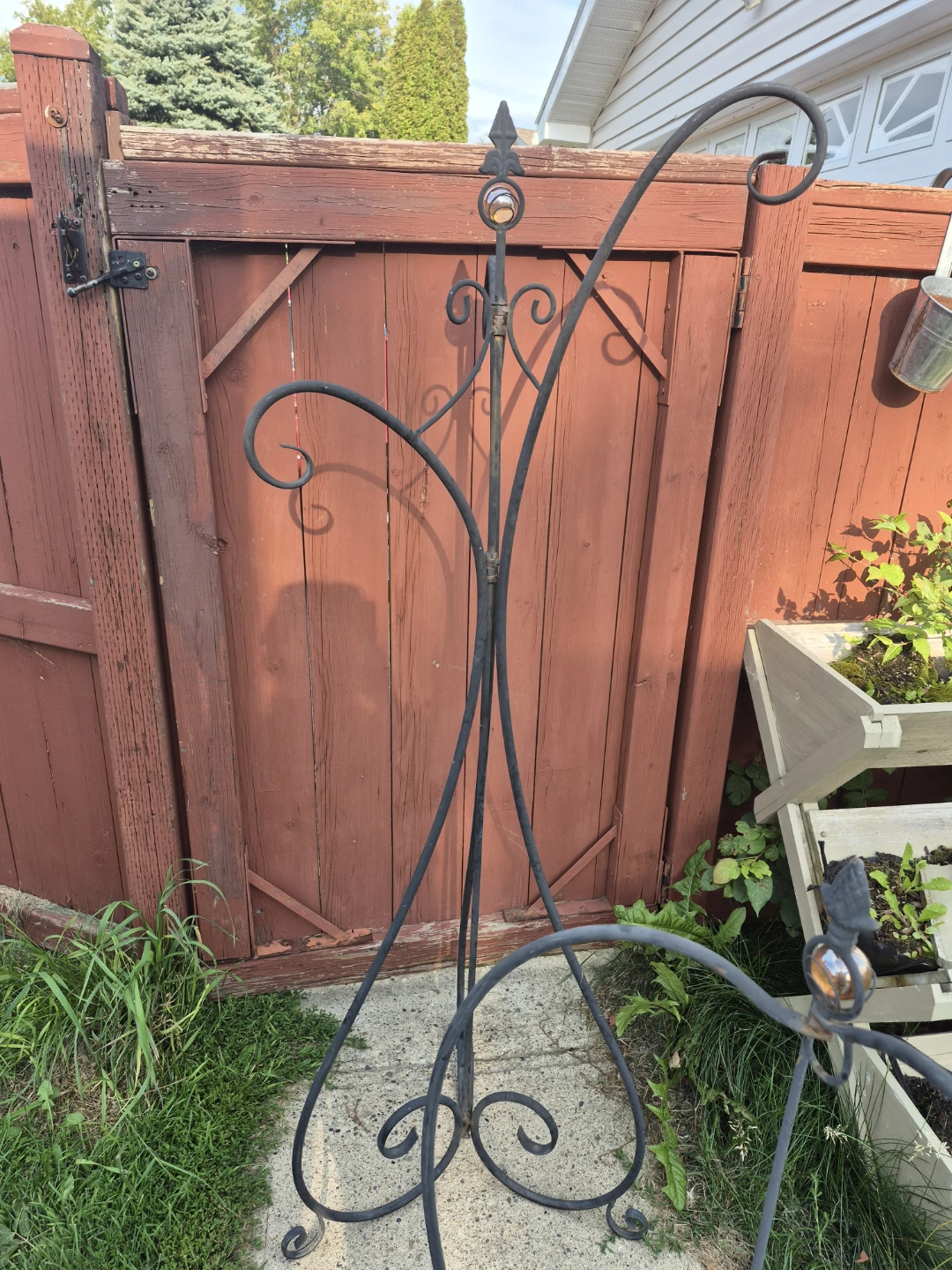 Decorative Metal Plant Stand