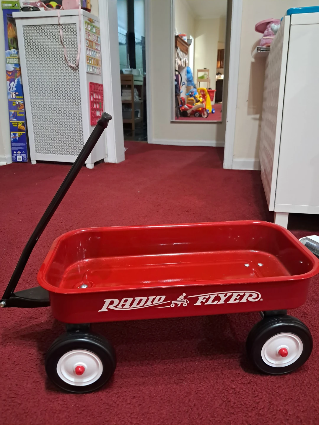 Radio Flyer Classic Red Wagon - photo 2