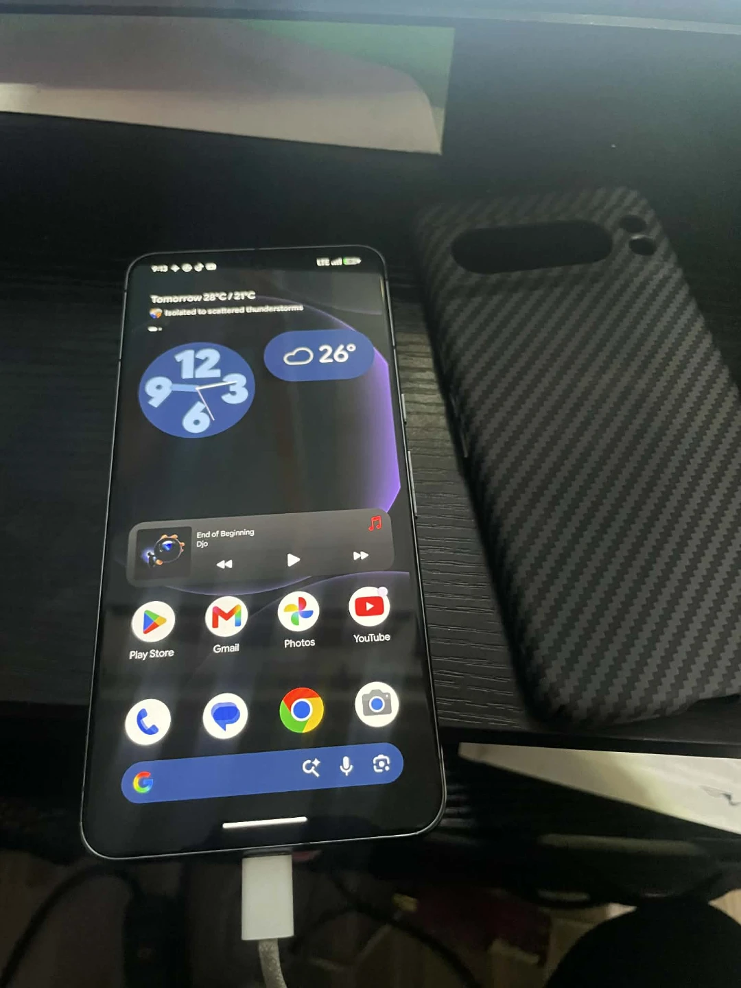 Google Pixel 8 Pro Smartphone with Case unlocked - photo 2