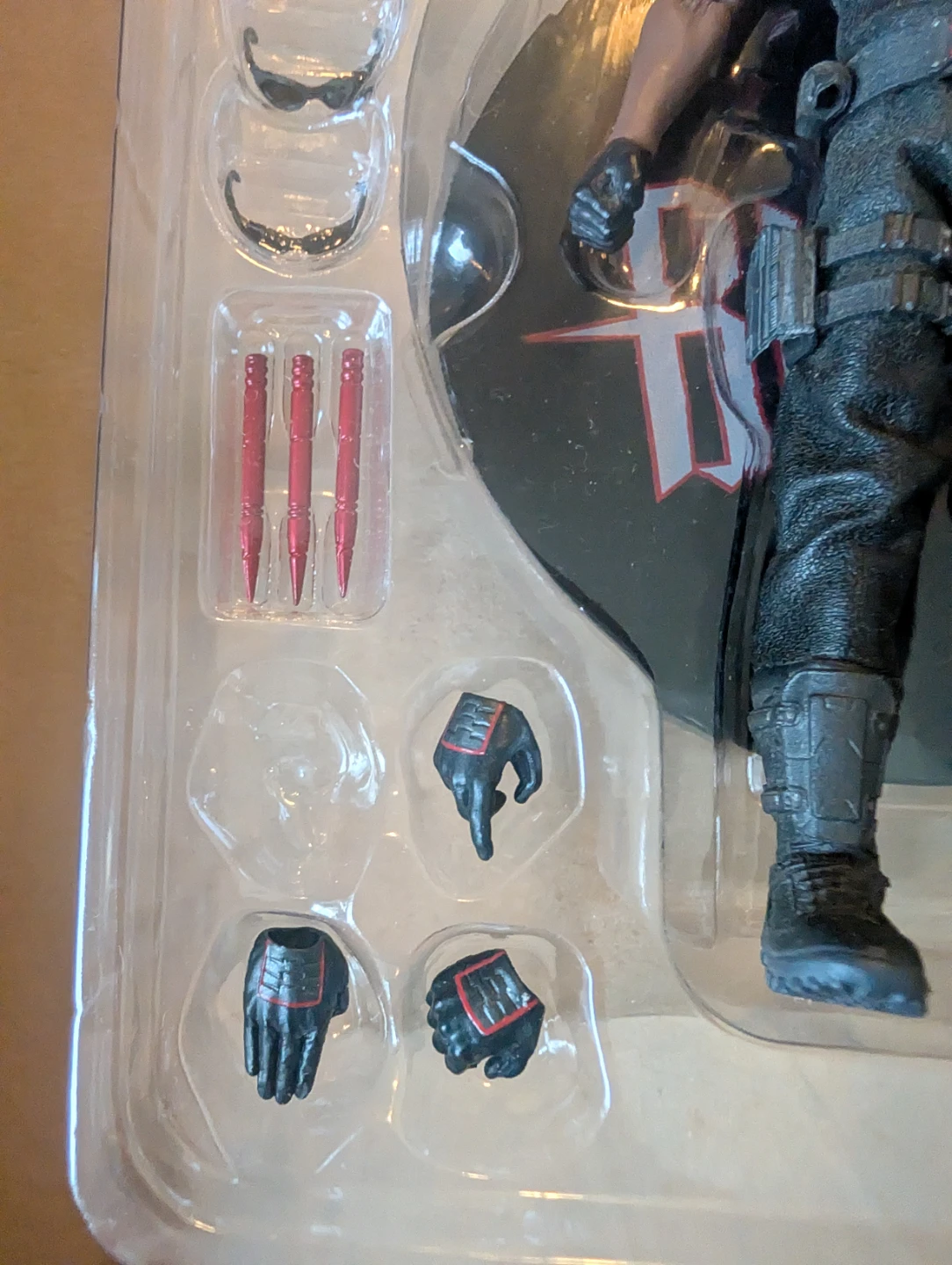 Mezco Toyz One:12 Collective Blade Marvel Toy Fair Exclusive - photo 5