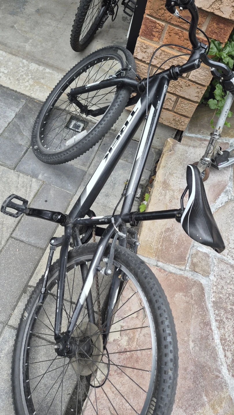 Trek Mountain Bike - photo 2