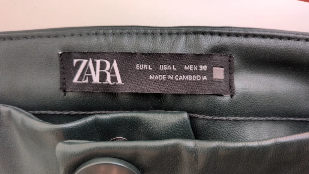 BNWT Green Faux Leather Zara Pants
