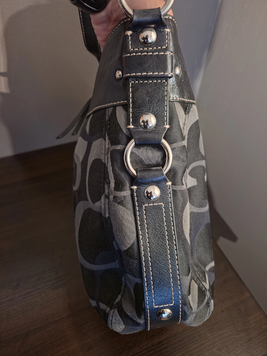 COACH Optic Signature Zoe Hobo Bag, Large, Like New Condition - photo 5