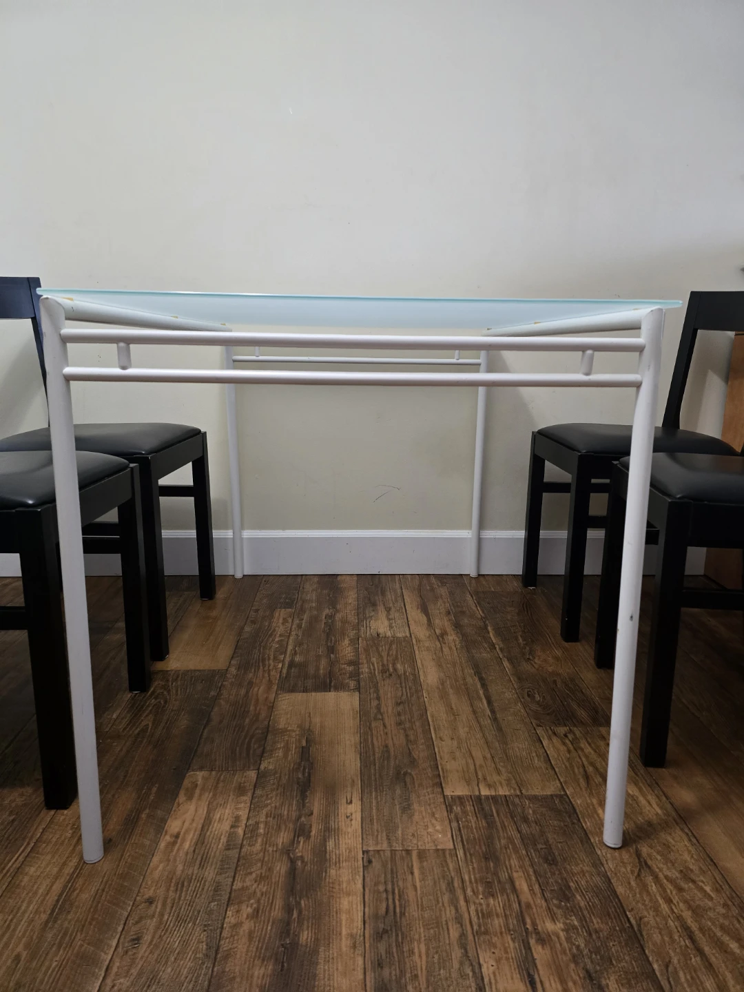 Dinning table and chairs - photo 2