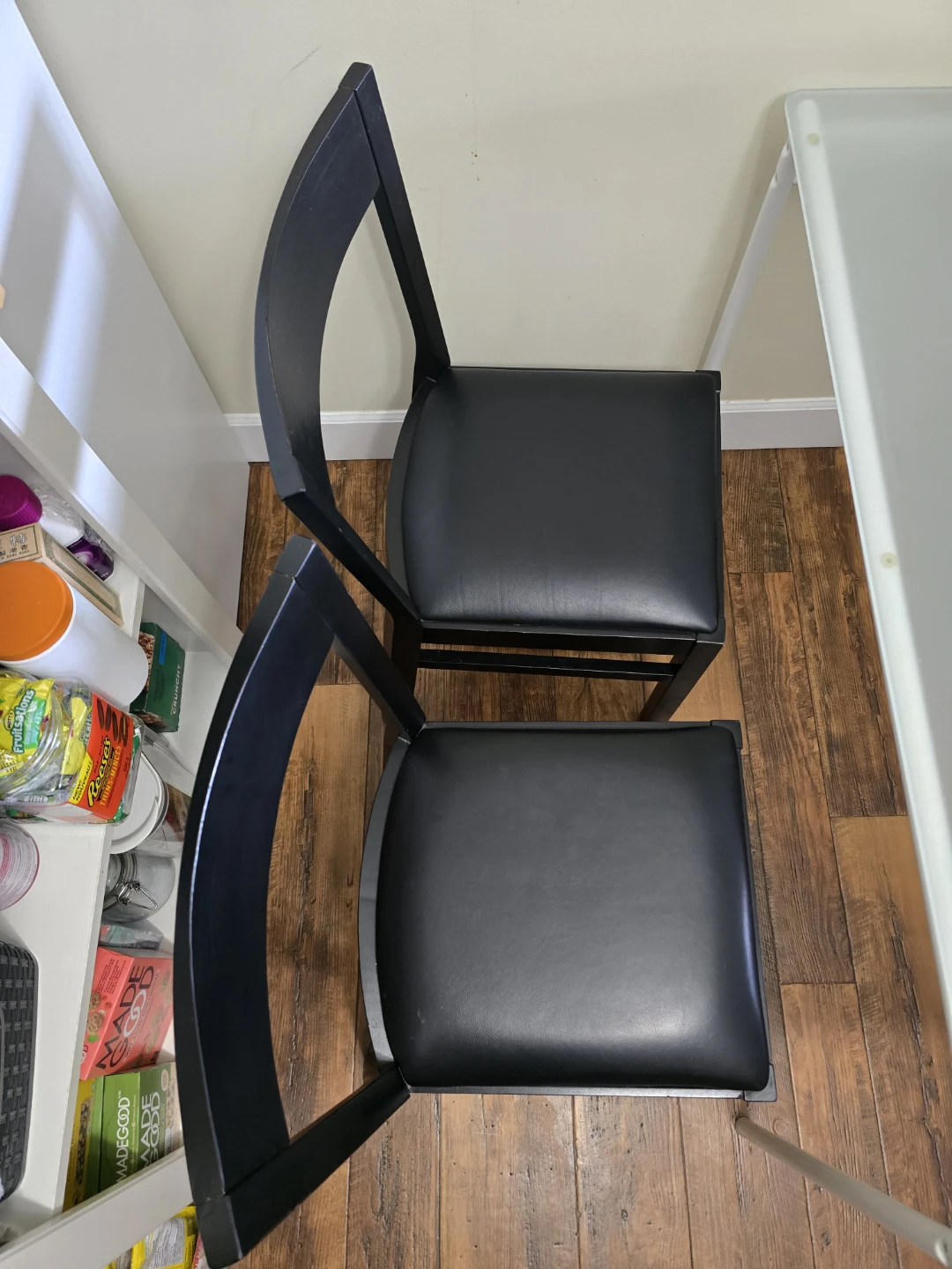 Dinning table and chairs - photo 3