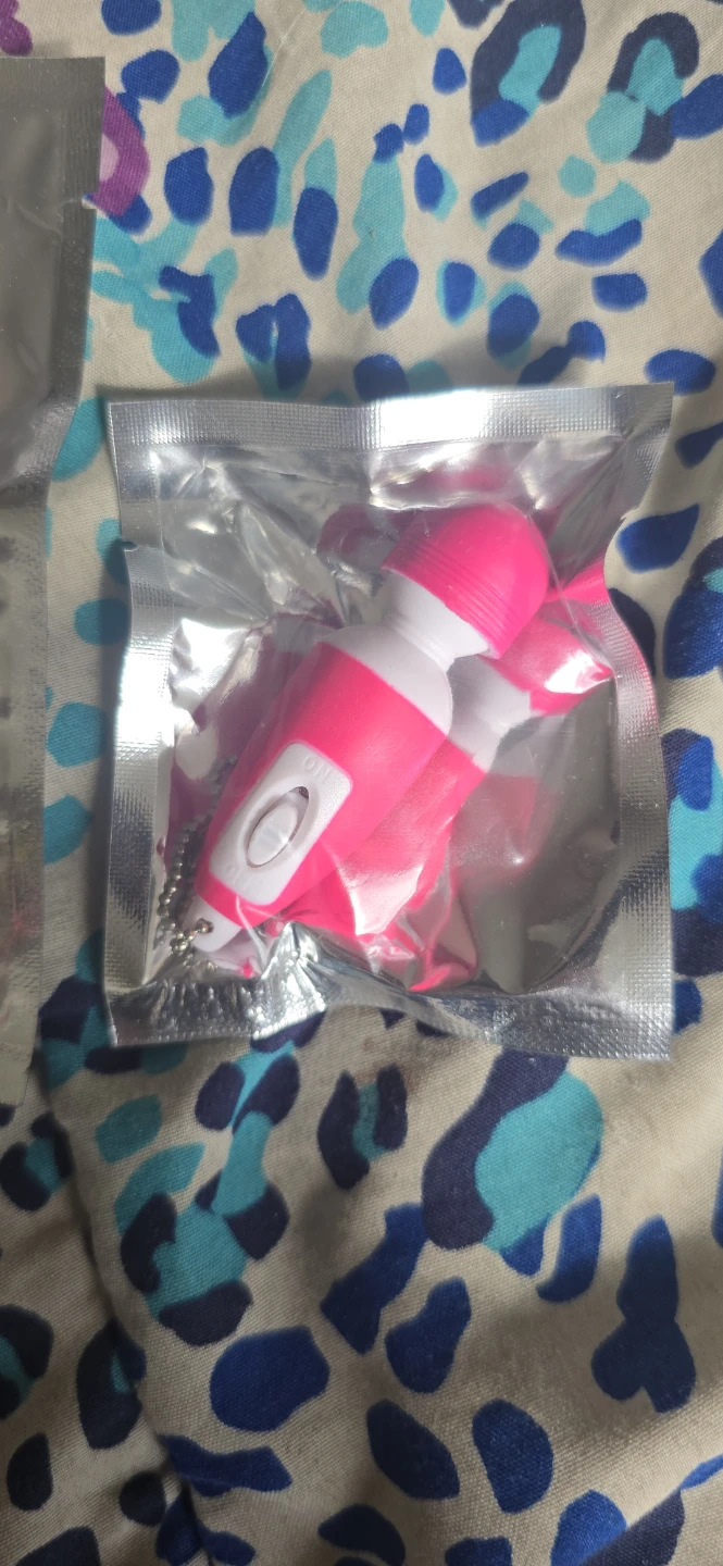 Pink Cherry Mini Vibrator Set (Sealed Unopened) - photo 3