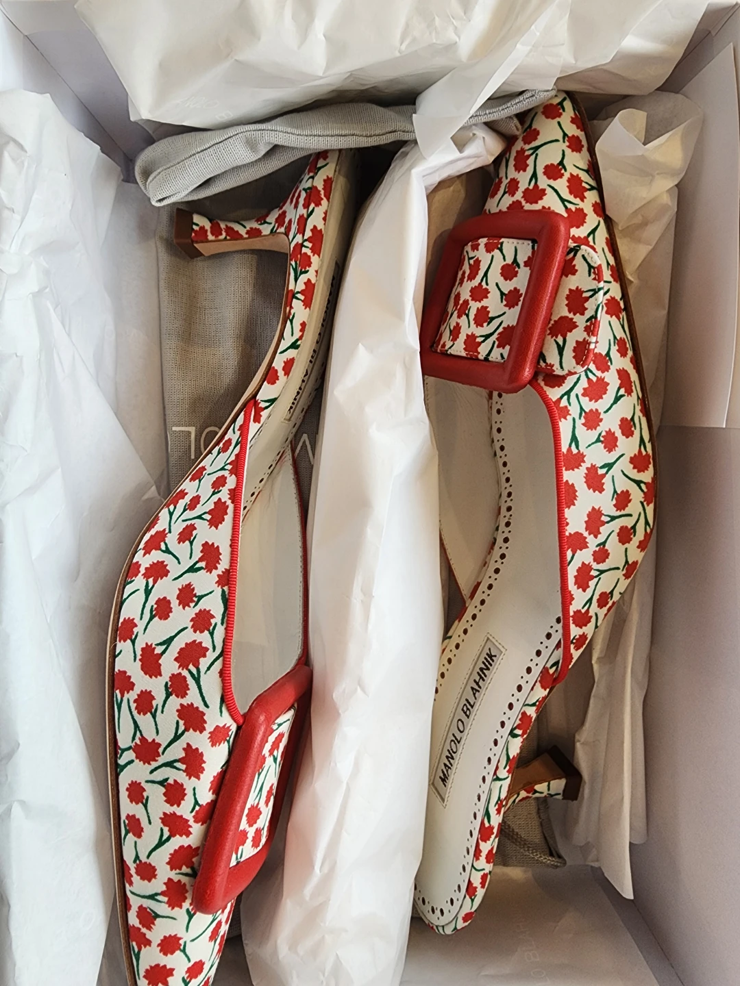 Manolo Blahnik Maysalebi Floral Mule Heels - photo 3