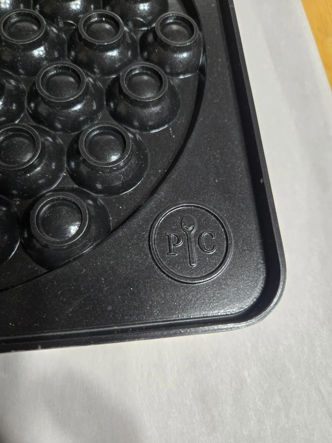Pampered Chef Bubble Puff Nonstick Kitchen Waffle Pan Maker