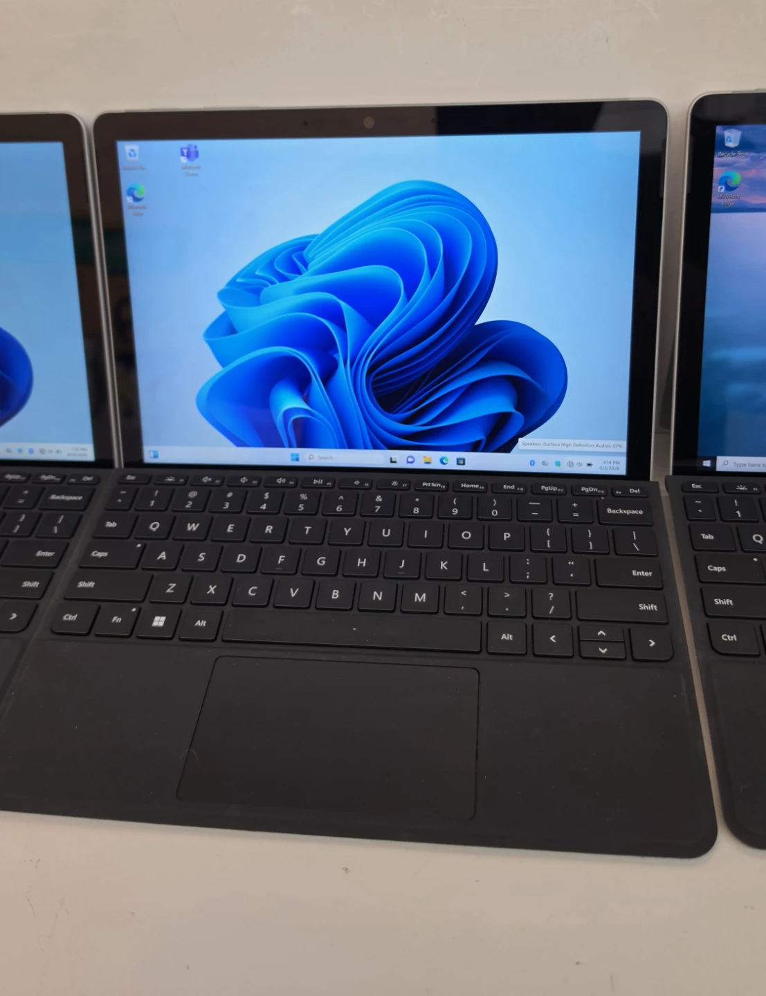 Surface go 3 wifi and cellular 10"  for sale - photo 2