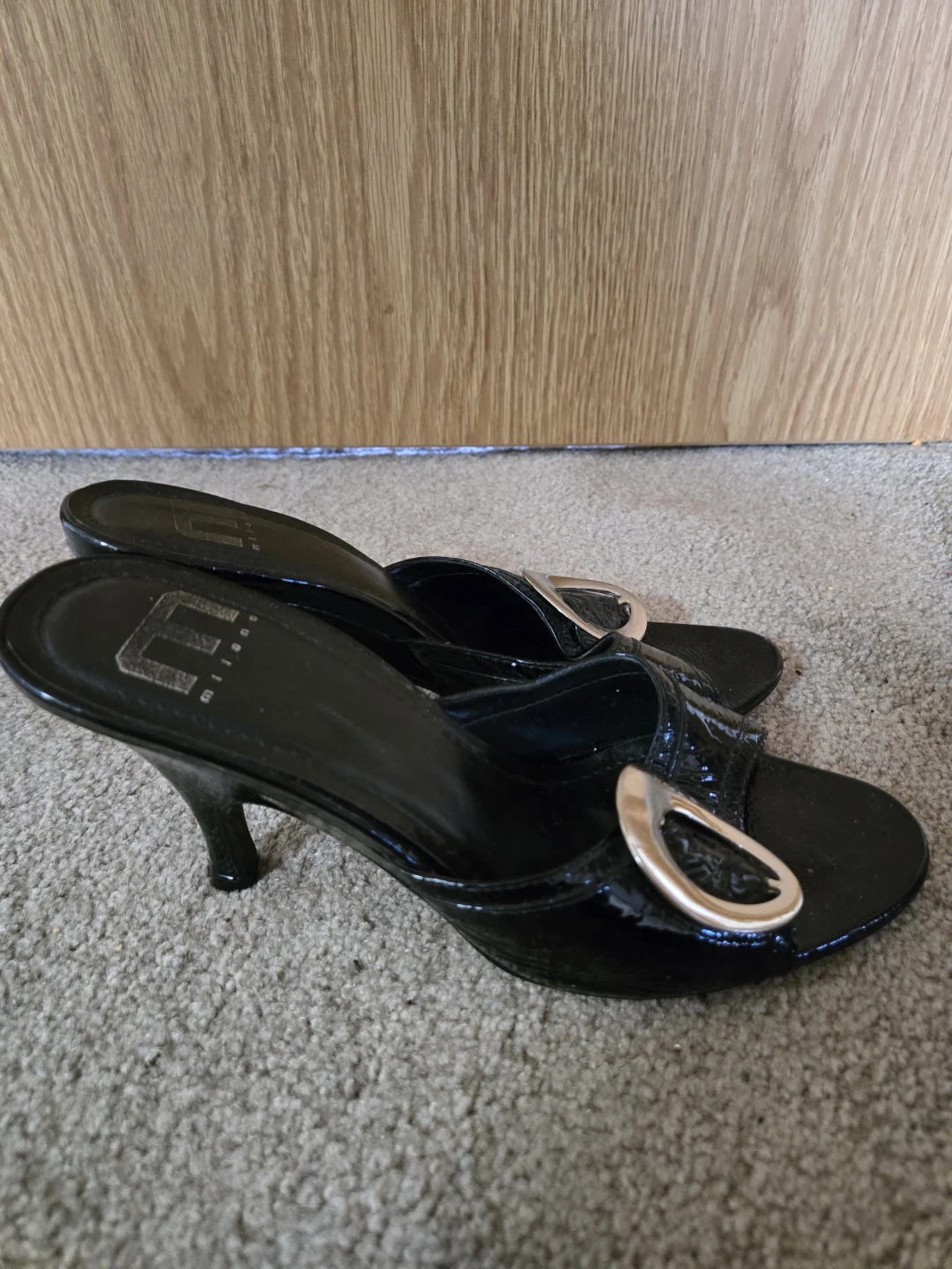 Milano Black Patent Heels Size 7.5 - photo 2