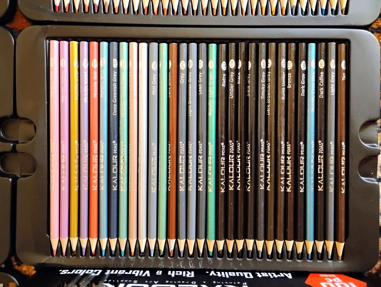 Kalour 180 Piece Premium Colored Pencils Set $40 p.u.o - photo 4