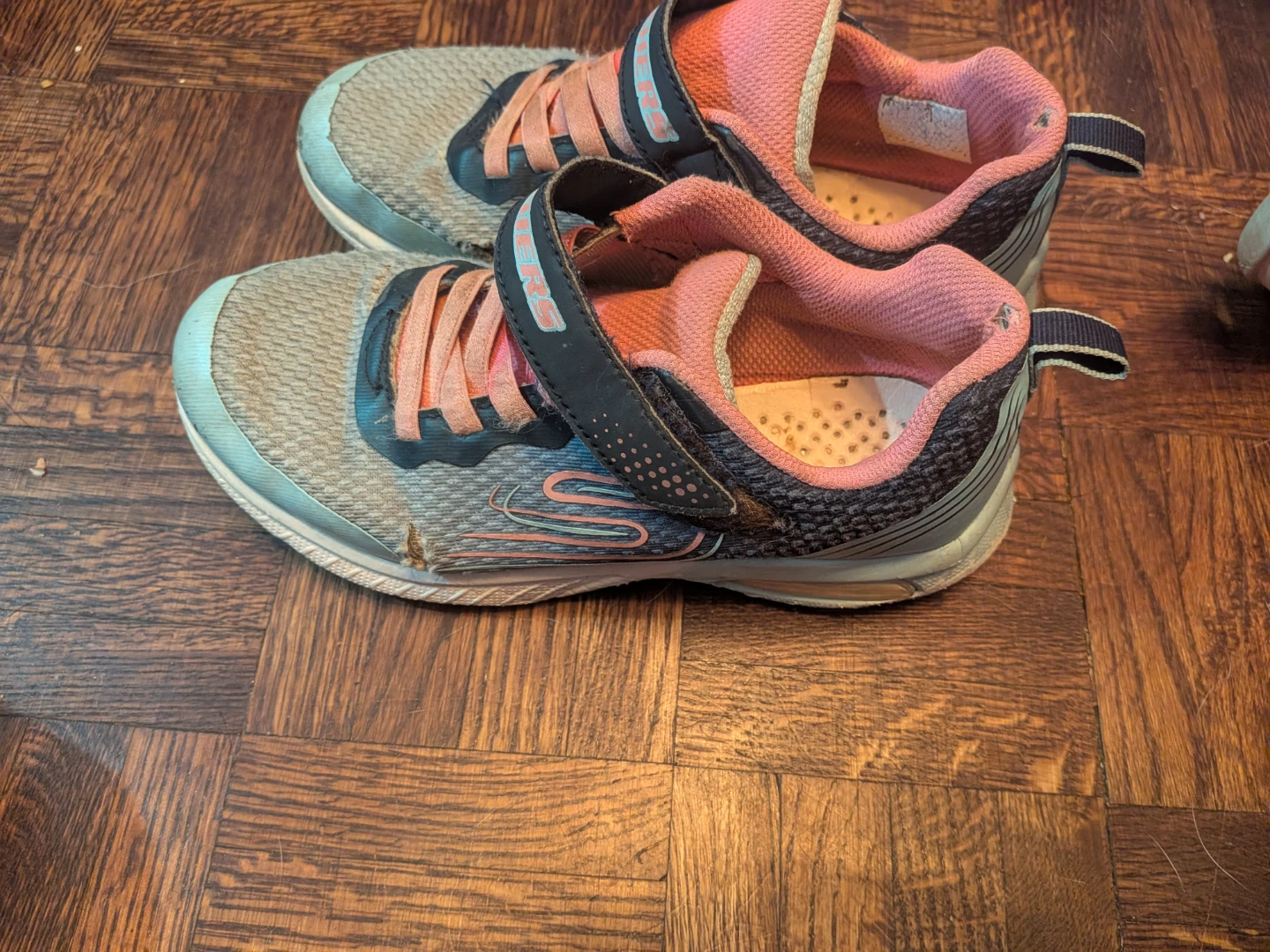 Skechers grey and pink kids sneakers - photo 2