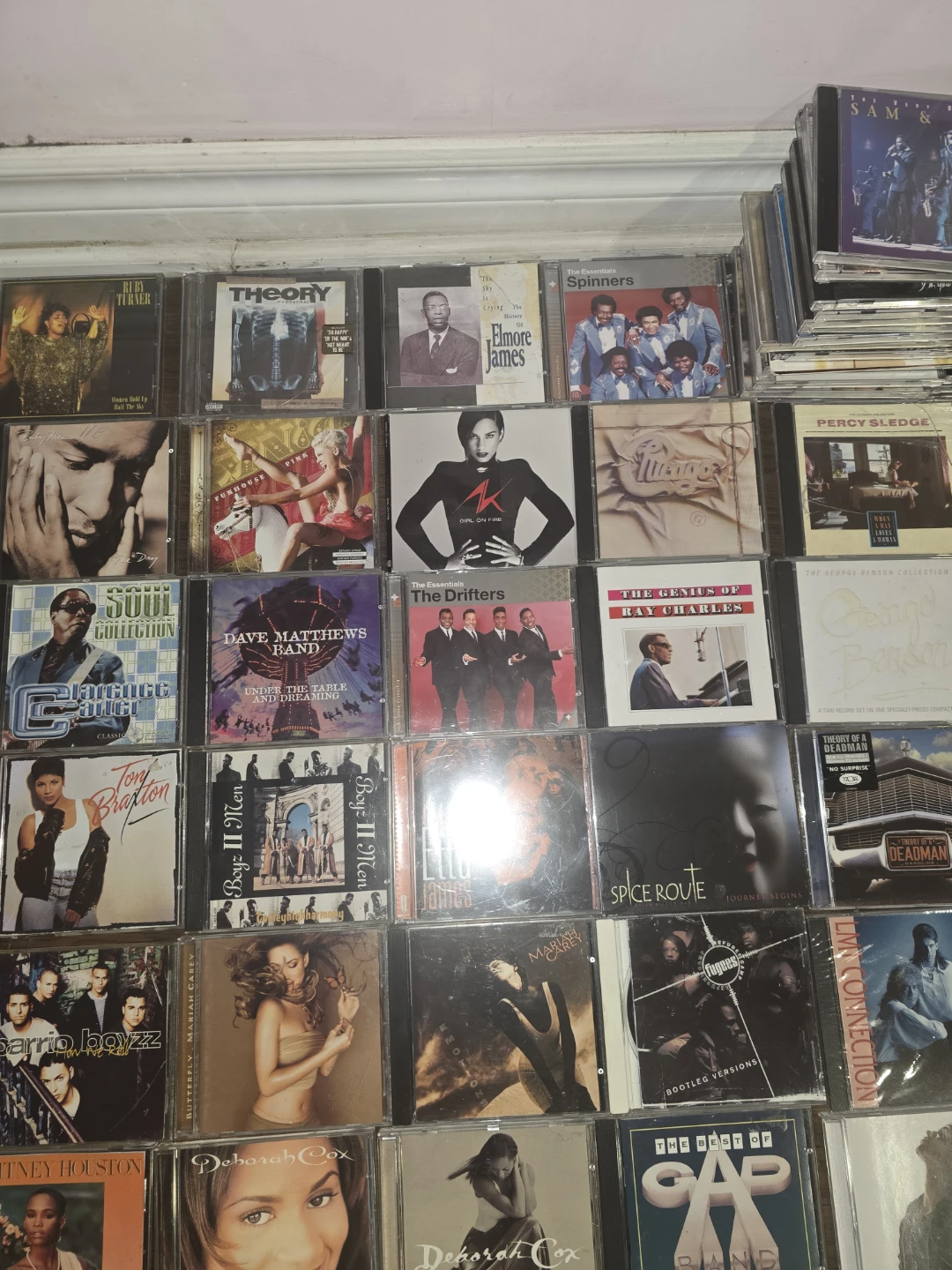 Selling variety  of cds - photo 2