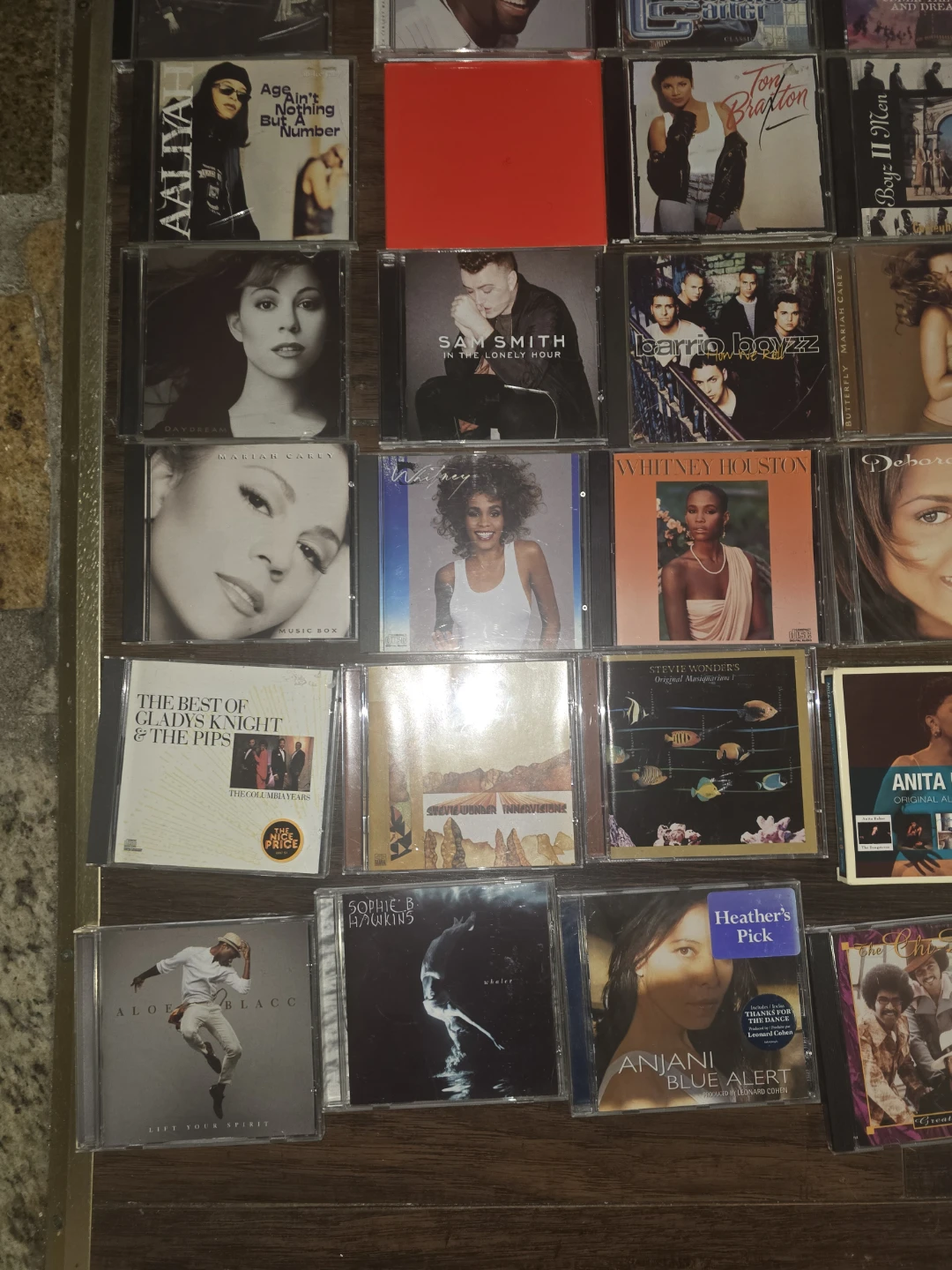 Selling variety  of cds - photo 5
