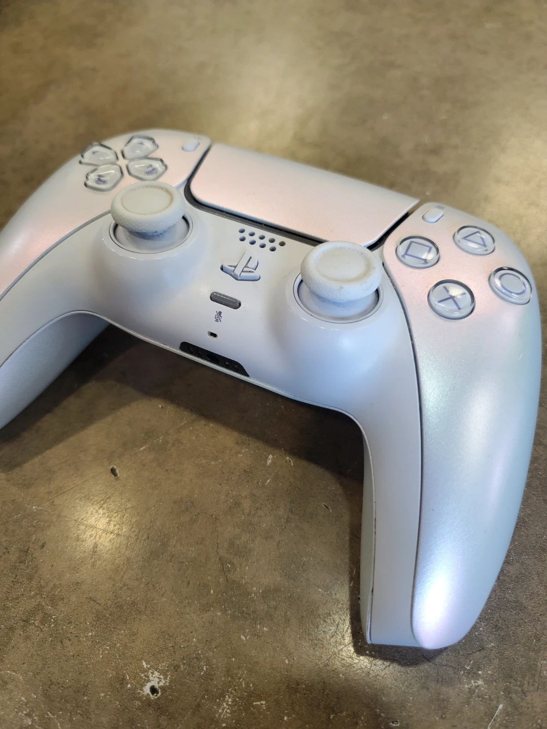Playstation 5 DualSense Controller - Iridescent White - photo 2