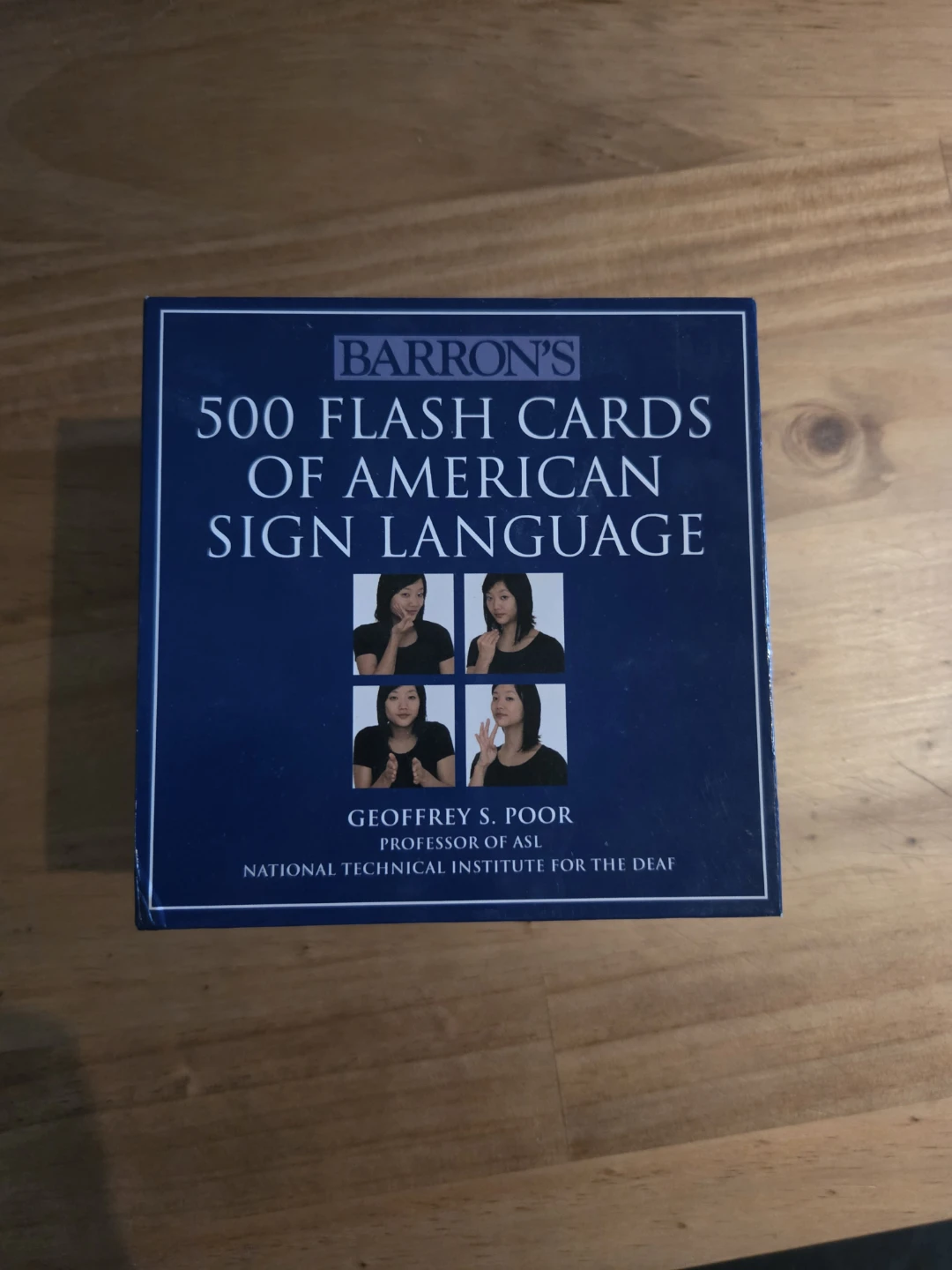 Barron's 500 Flash Cards of American Sign Language