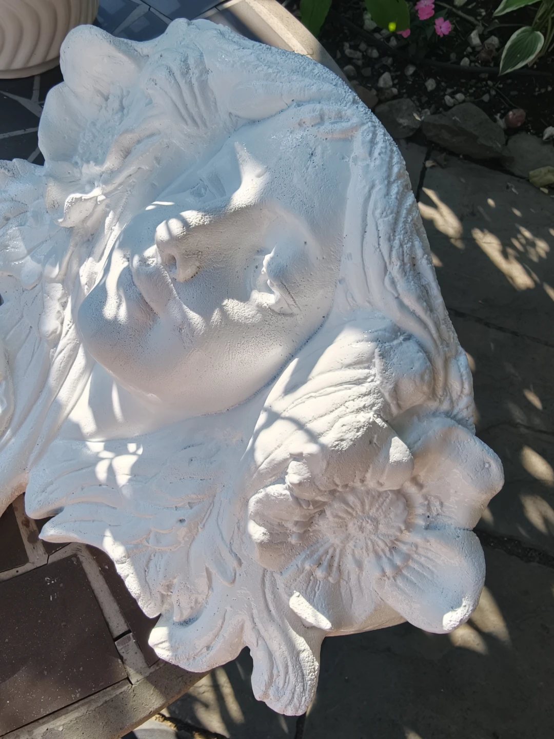 Elegant Nouveau-style female face planter - photo 3