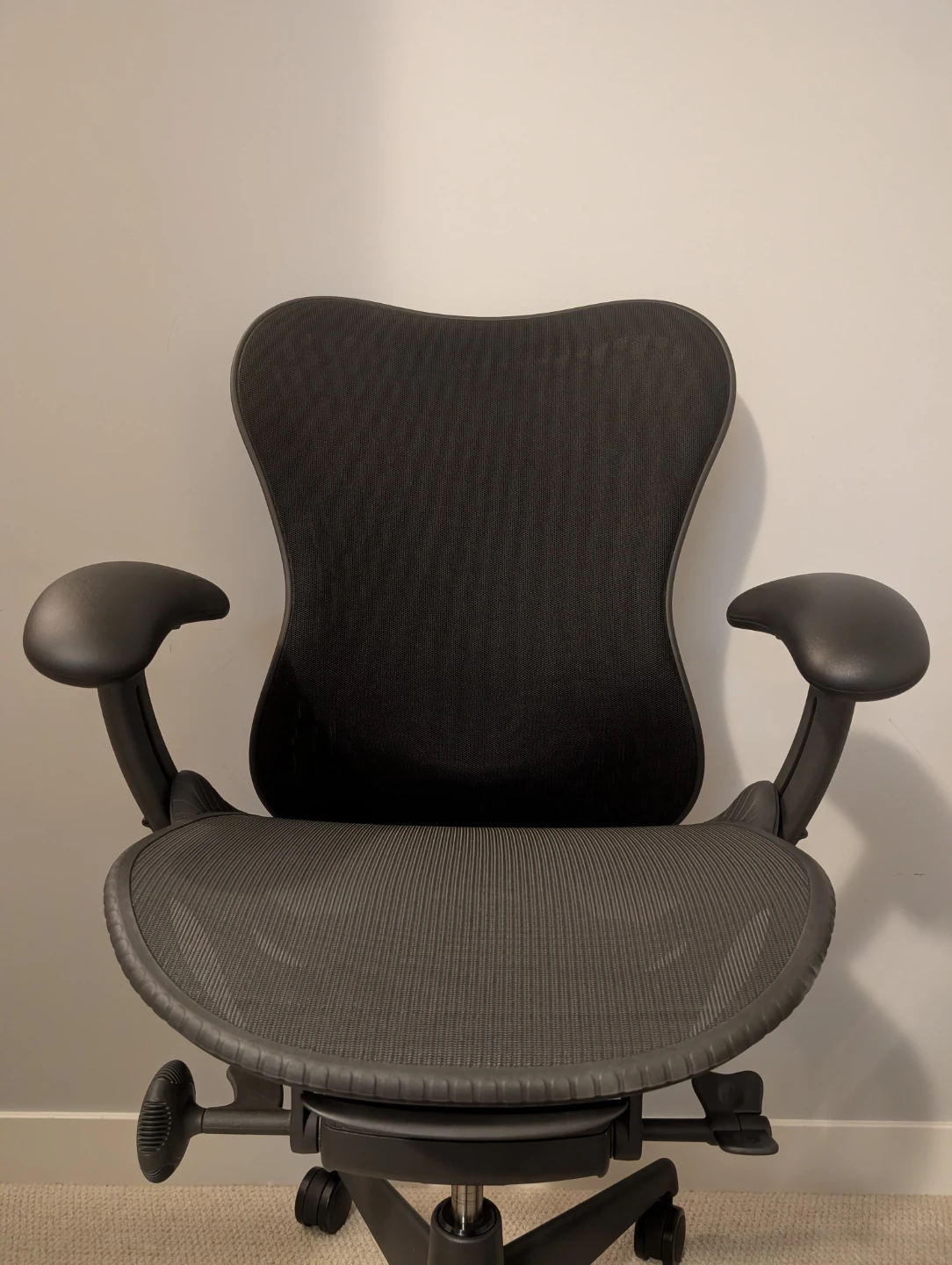 Herman Miller Mirra 2 - photo 3