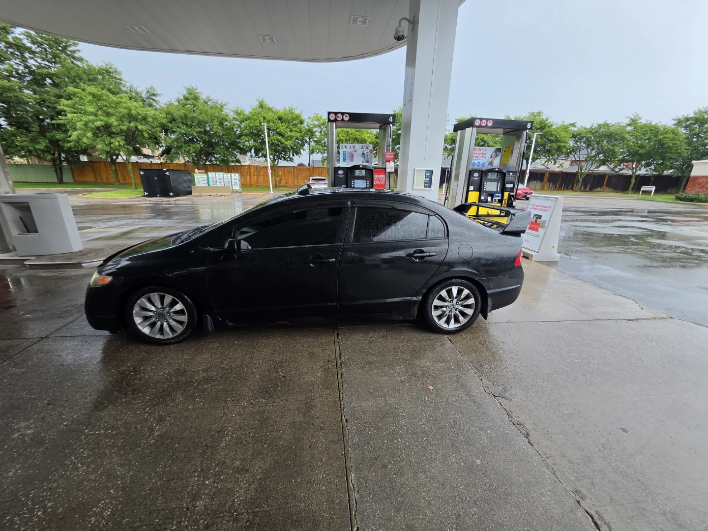 2010 honda civic EXL - photo 2
