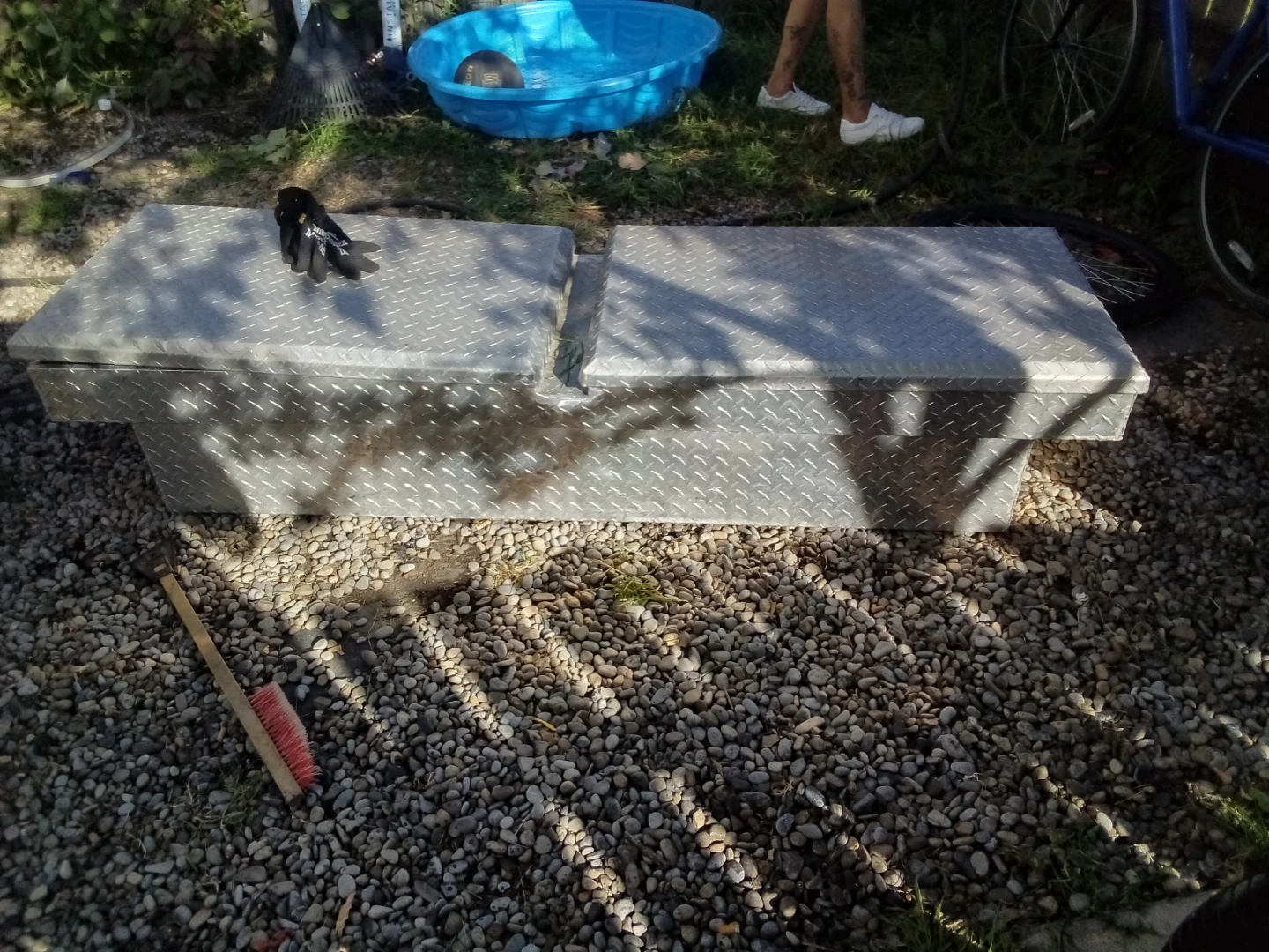 Aluminum Diamond Plate Tool Box - photo 2