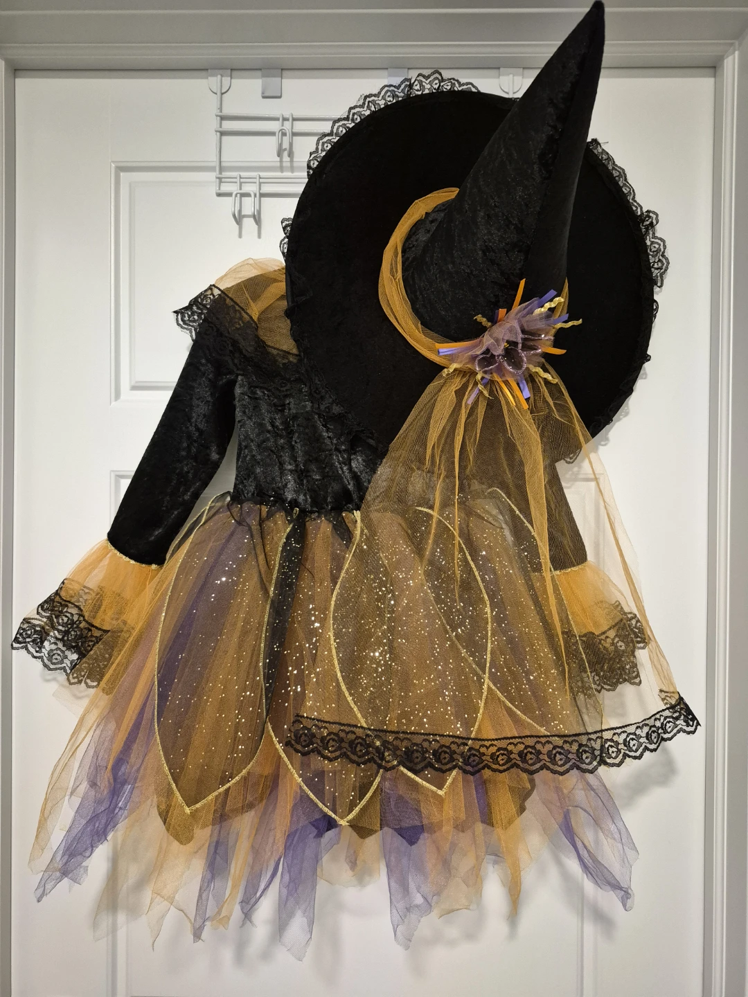 Girls Halloween Witch Costume. - photo 4
