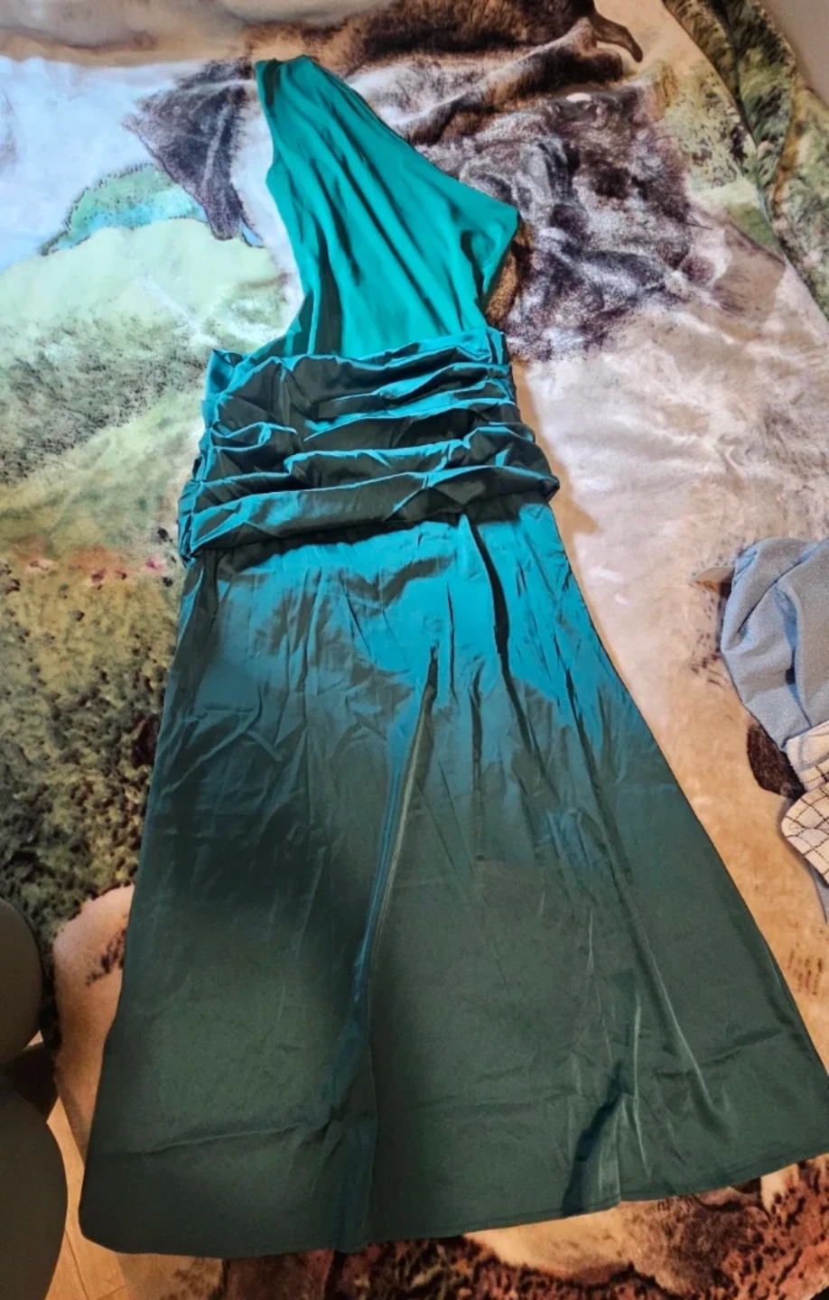 Emerald Green One-Shoulder Ruched Gown - photo 2
