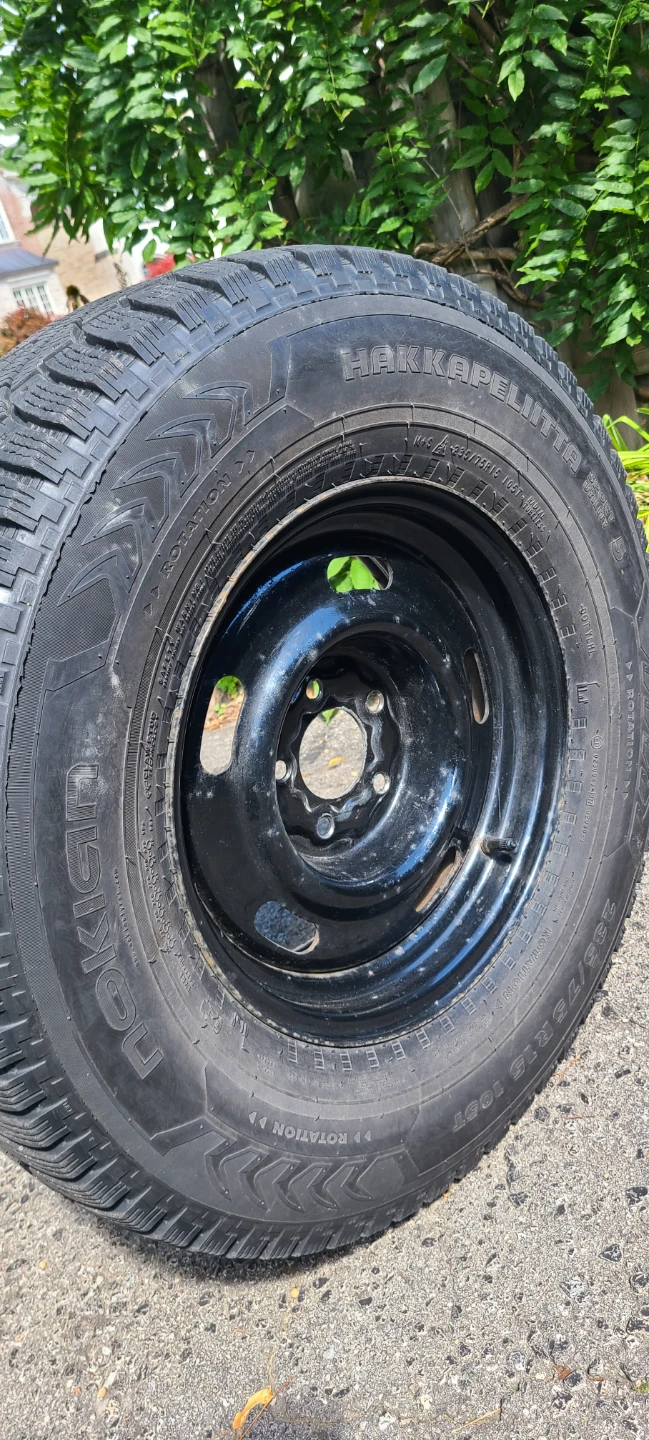 15" Winter Tires & Rims Bolt 5 x 114.3mm Older Ford Ranger Etc. - photo 5