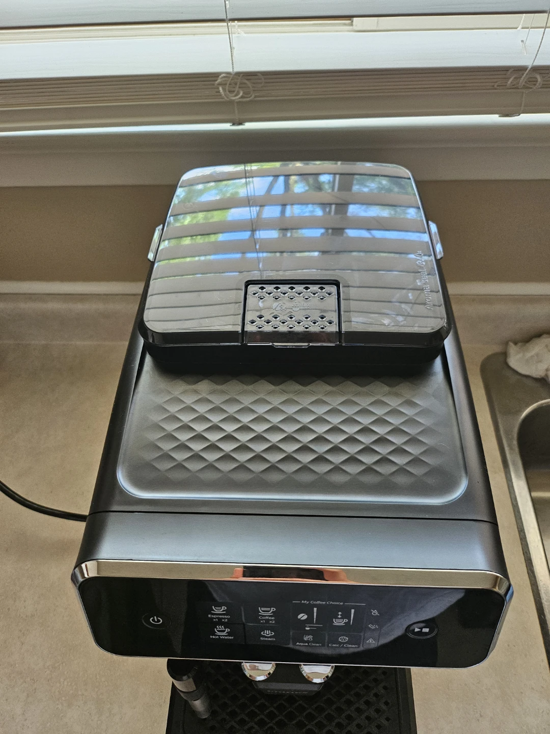 Philips 2200 Series Fully Automatic Espresso Machine - photo 5