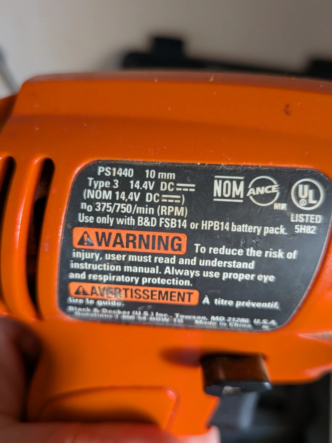 Black & Decker 14.4V Cordless Drill with Case and Batteries - photo 2