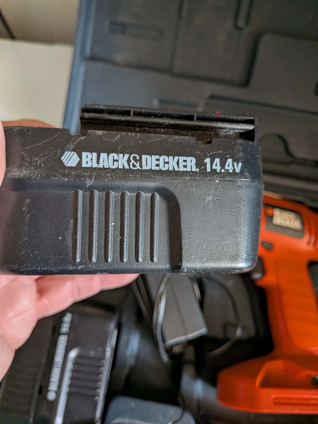 Black & Decker 14.4V Cordless Drill with Case and Batteries - photo 4