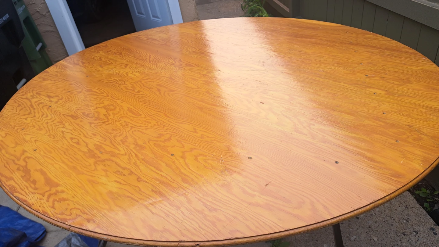Round Folding Table