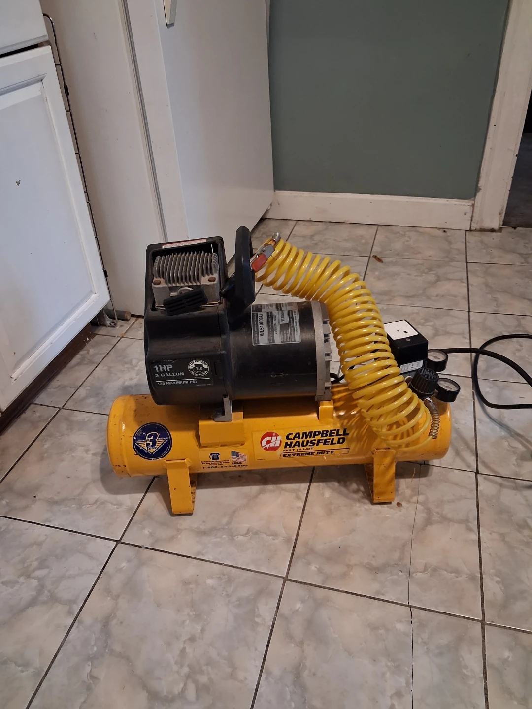 Campbell Hausfeld 1HP 3 Gallon Air Compressor