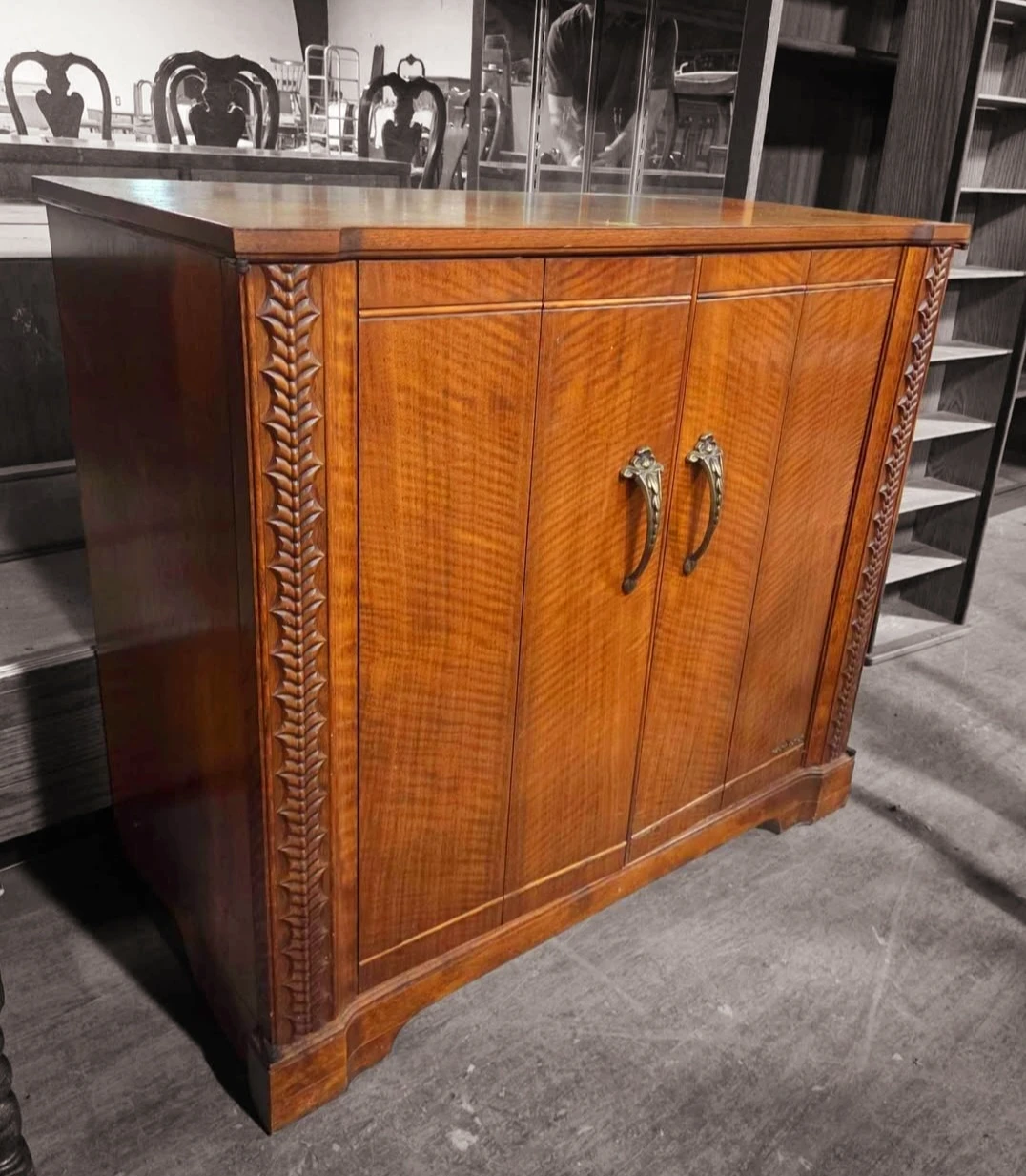 Antique Bi-Fold Solid Walnut Vinyl Record Cabinet - photo 4