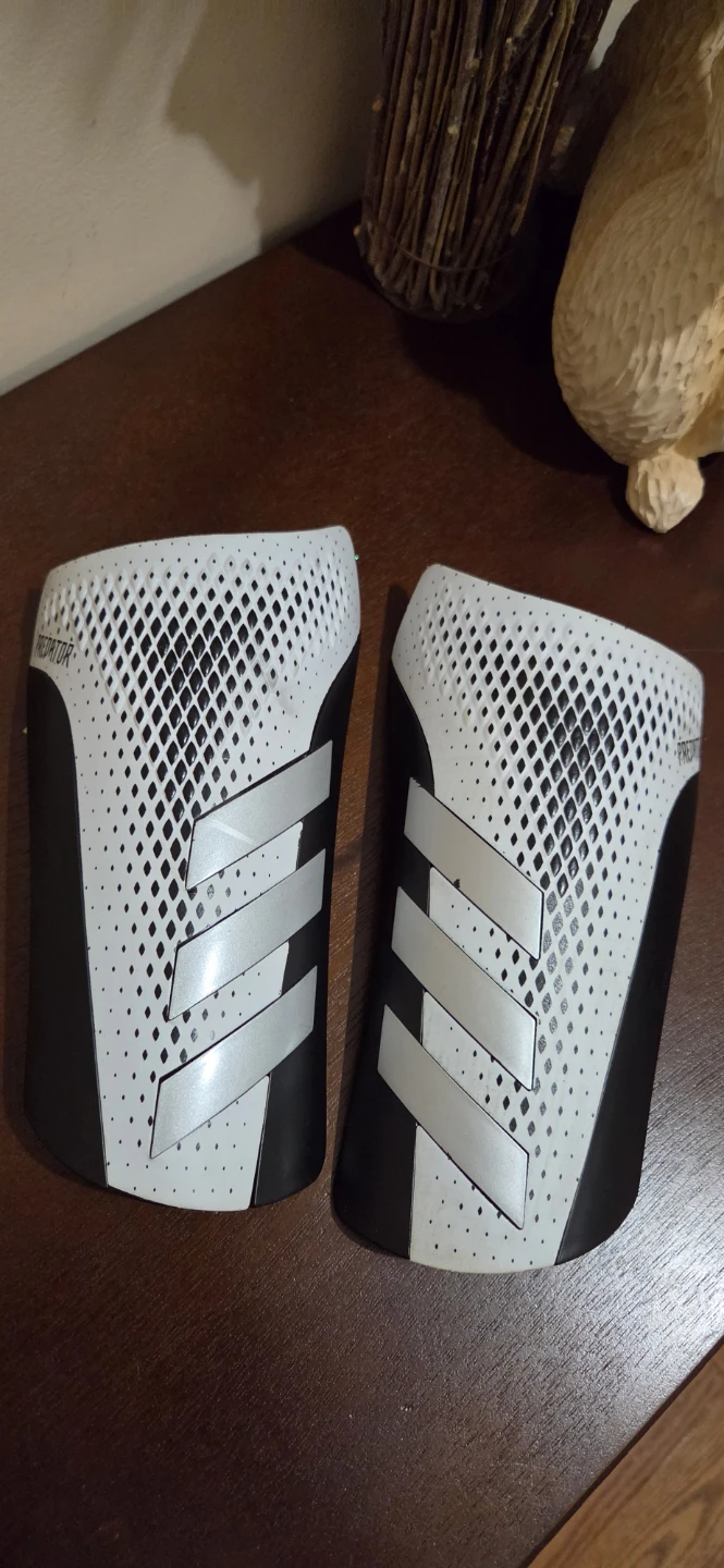 Adidas Predator Shin Guards Size L