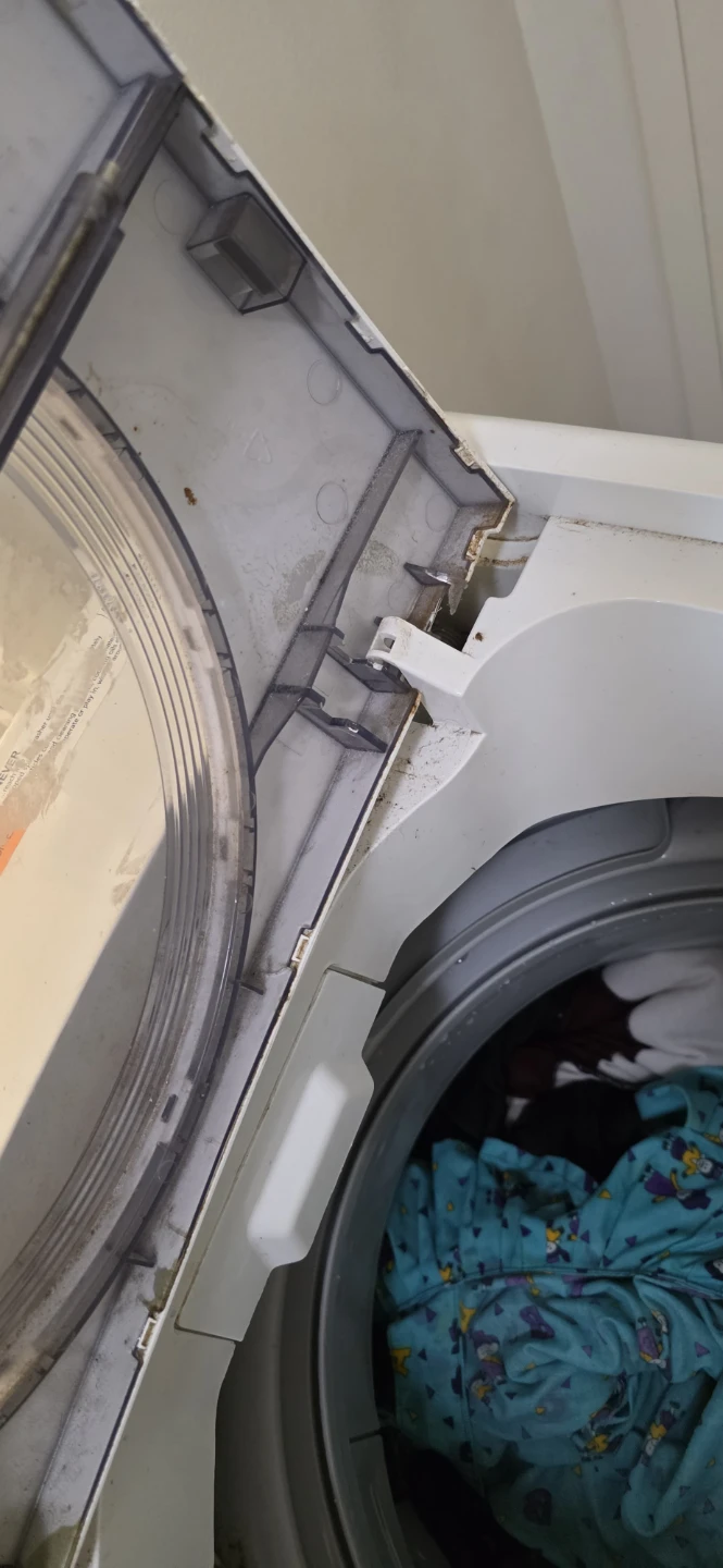 Insignia Portable Clothes Washer - photo 4